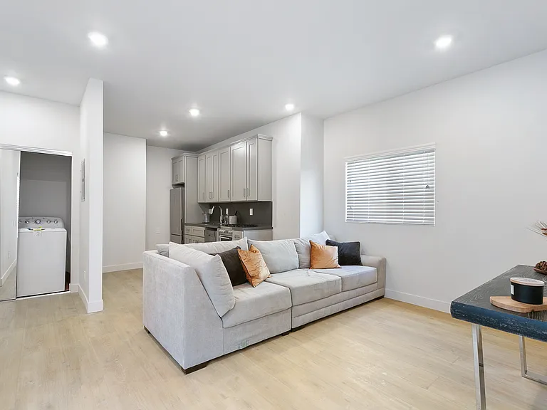 5135 Marathon St #3A — Photo 5