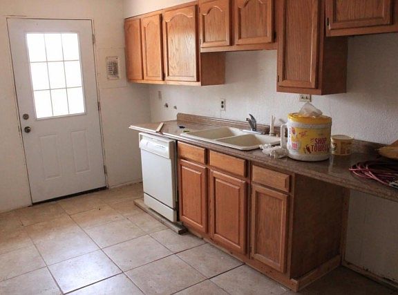 5th image of 2604 Alamogordo Dr NW