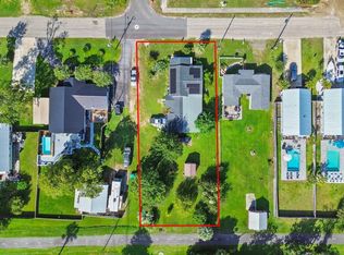 513 Woodward Ave, Port Saint Joe, FL 32456