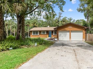 9795 W Halls River Rd, Homosassa, FL 34448