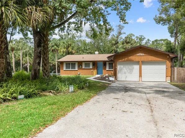 9795 W Halls River Rd, Homosassa, FL 34448