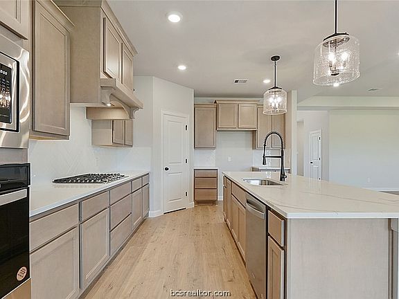 4th image of 15069 Ty Marshall Ct