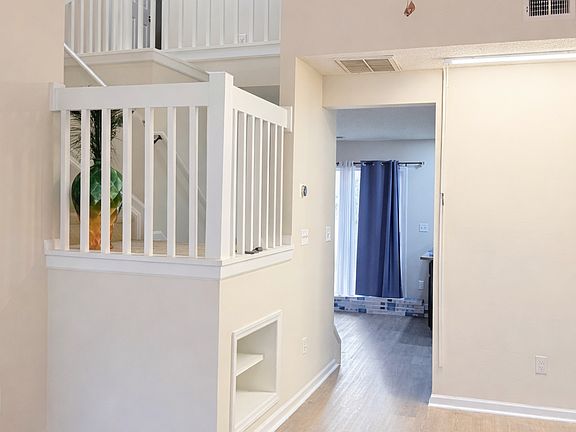 4th image of 111 Lynch Cir