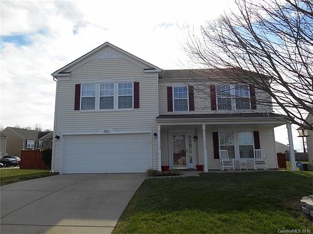 1st image of 208 Zander Woods Ct