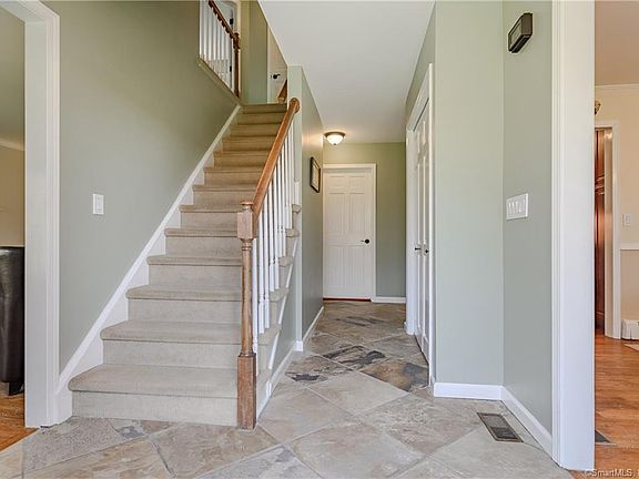 2nd image of 19 Ridge Rd