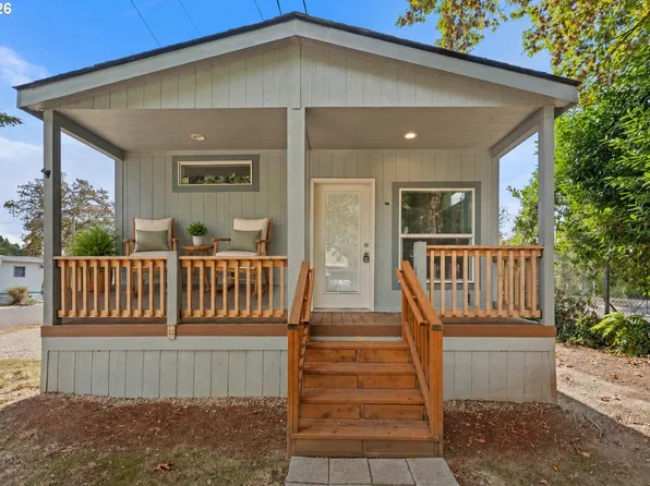 16551 SE 82nd Dr Unit 27, Clackamas, OR 97015