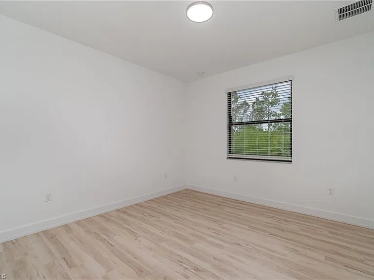 12750 Woodbury Dr — Photo 21
