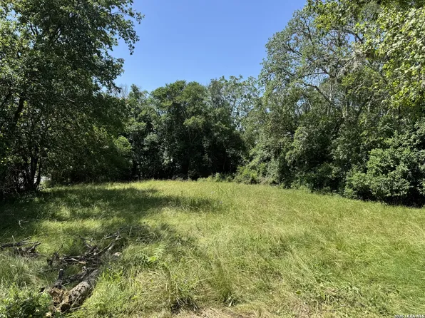 310 S Plant Ave LOT 2, Boerne, TX 78006