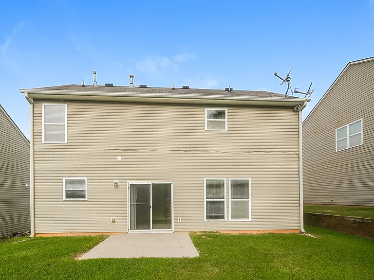 216 Winterbury Dr — Photo 16