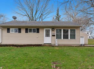 604 W Henry St, Mount Pleasant, IA
