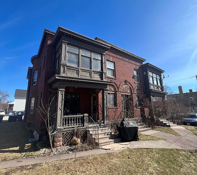 1st image of 108 S 14th Ave E #0
