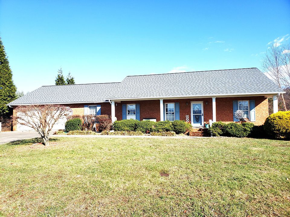1st image of 143 Clarksdale Cir
