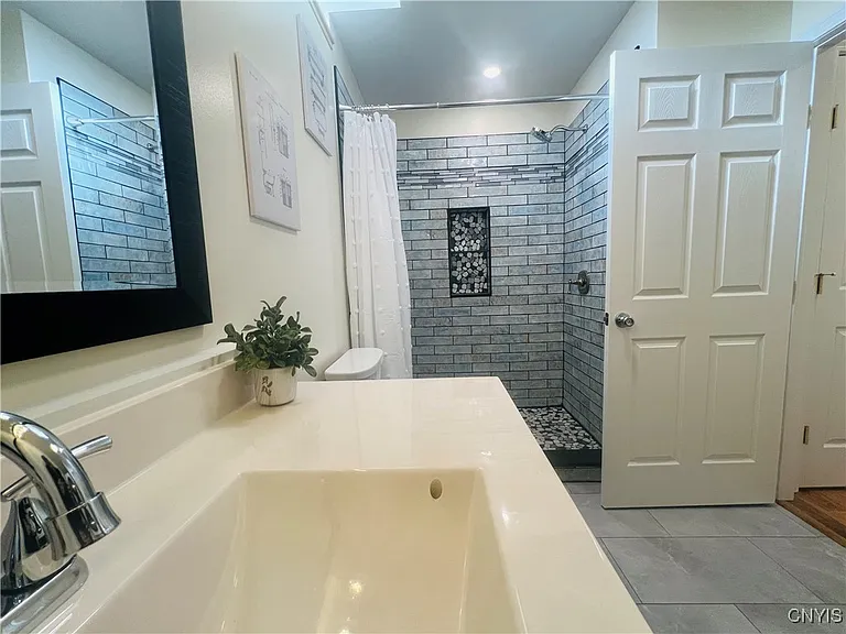 4360 Vinegar Hill Rd — Photo 9