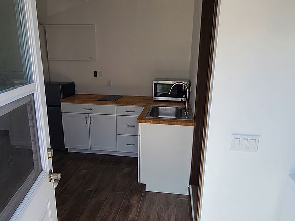 4th image of 1424 San Simeon St