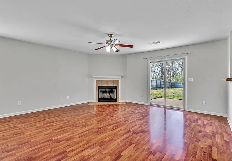 138 Bermuda Lakes Dr — Photo 10