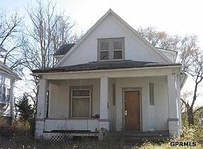 2nd image of 3019 Seward St