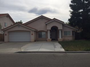 8870 N Meridian Ave, Fresno, CA 93720