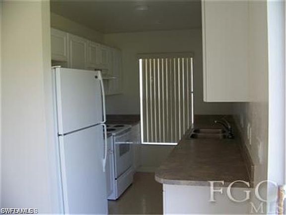 4th image of 4728 Douglas Ln