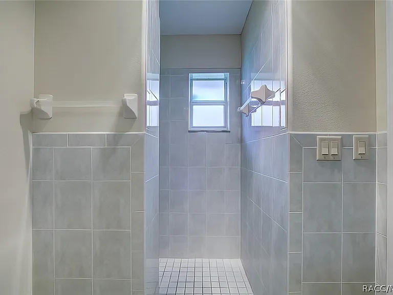 12 Anton Ct — Photo 25