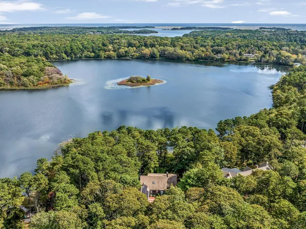 17 Pilgrim Lake Terrace E, Orleans, MA 02653