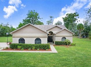 1402 Stephens Oak Ct, Plant City, FL 33567