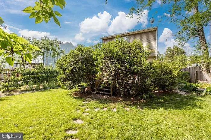 2708 E Side Dr — Photo 38