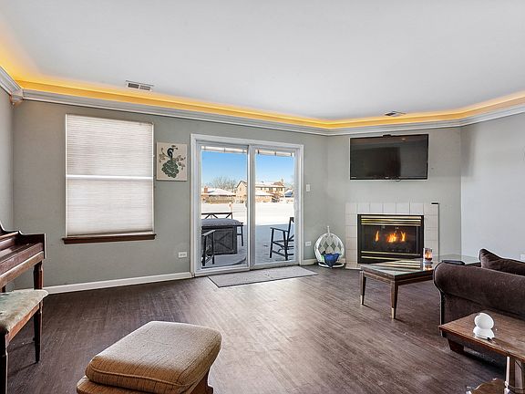 3rd image of 16160 Bormet Dr