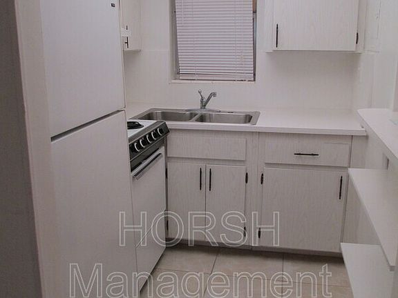 2nd image of 7500 SW 59th Ave Floor 3