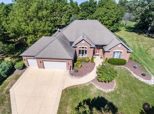 331 Knoch Knolls Rd, Naperville, IL 60565