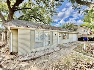 2423 Quail Dr, Decatur, IL 62521