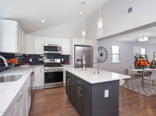 61 W Highland Ave, Atlantic Highlands, NJ 07716