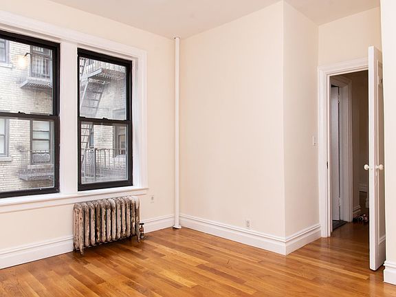 5th image of 225 W 12th St APT 2J