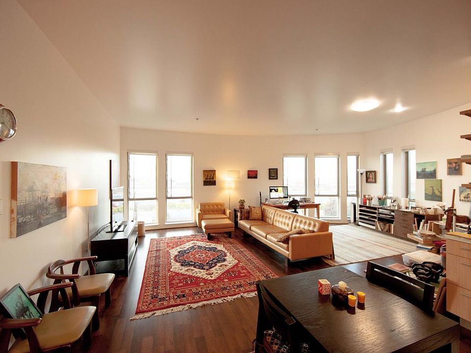 Urban Studio/Flat high ceilings
