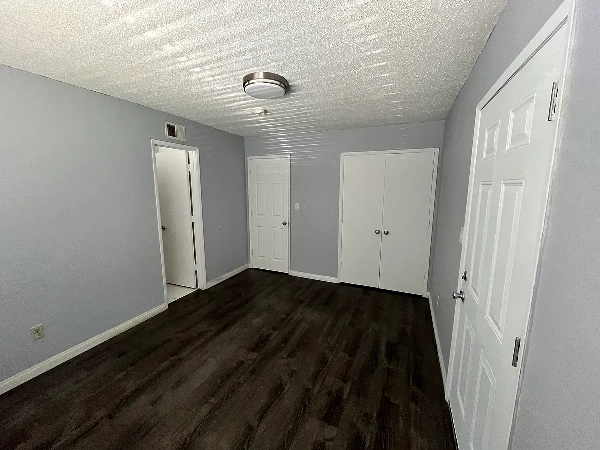 Building Photo - 6934 Ely Cir