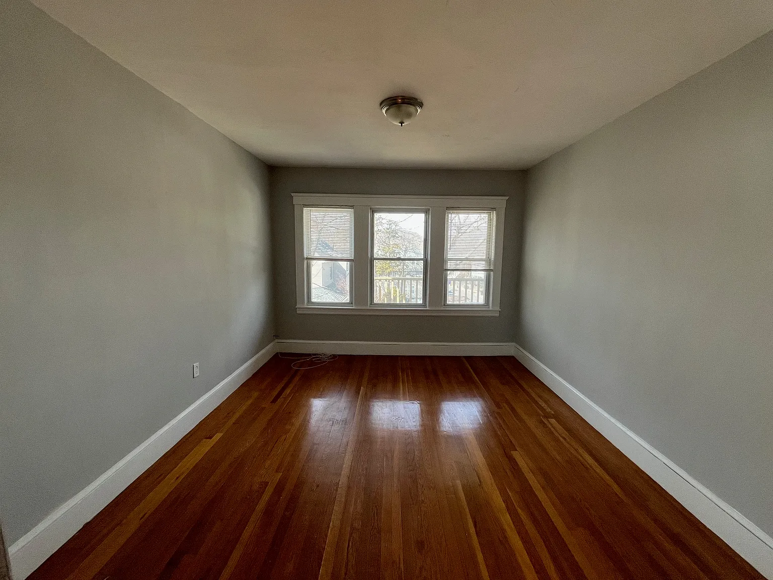 2 bed, 800 sqft, $2,350 — Photo 4