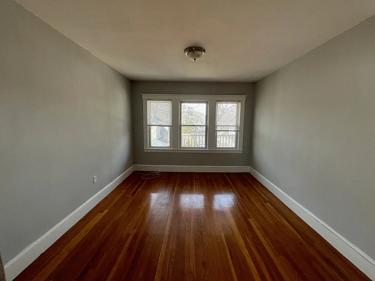 Building Photo - 113 Sherwood St #3R