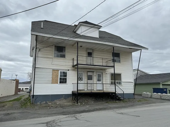 111 6th Avenue, Madawaska, ME 04756
