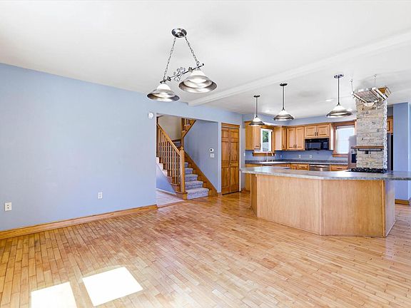 5th image of 1617 N Morrison STREET