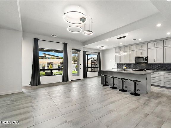 3rd image of 4472 N GARRETT Drive