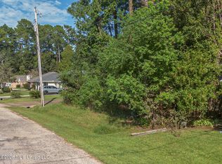 83167 Lola Dr, Diamondhead, MS 39525