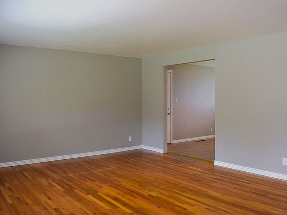 4th image of 964 Wildwood Dr