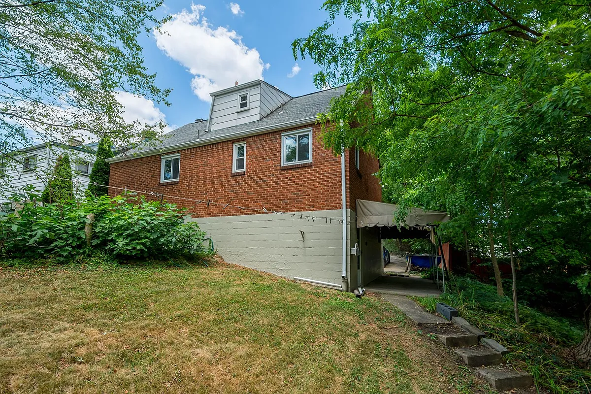 Building Photo - 1609 Crosby Ave