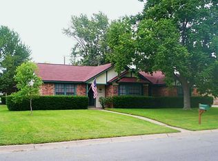 7501 Schiller Dr, North Richland Hills, TX 76180