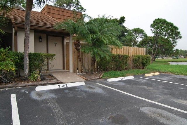 1st image of 4224 Palm Bay Cir APT B