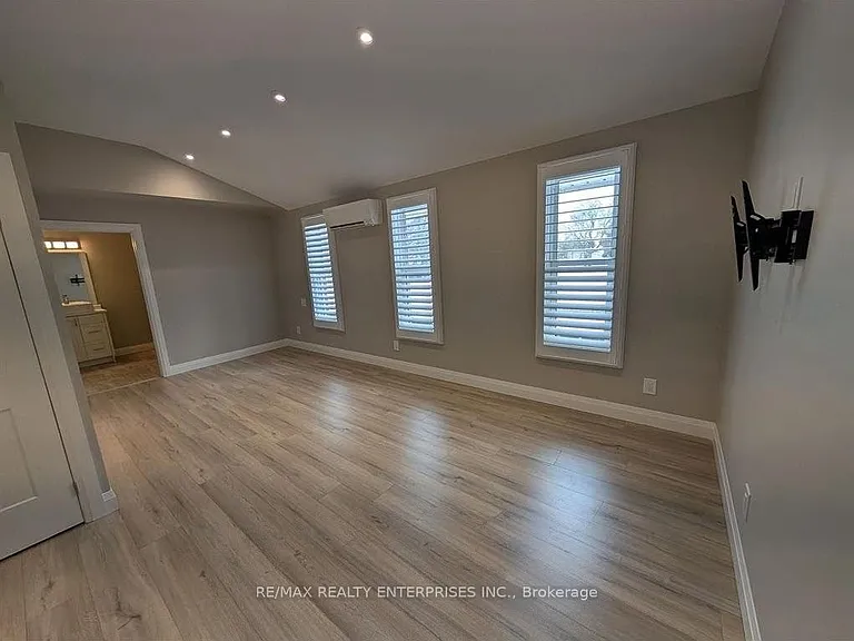 1093 Gallagher Rd #A — Photo 16