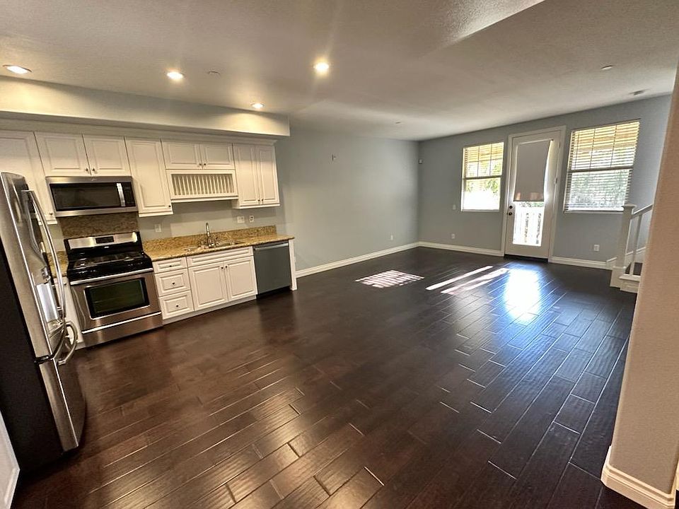 1st image of 3981 E Emory Ln #5