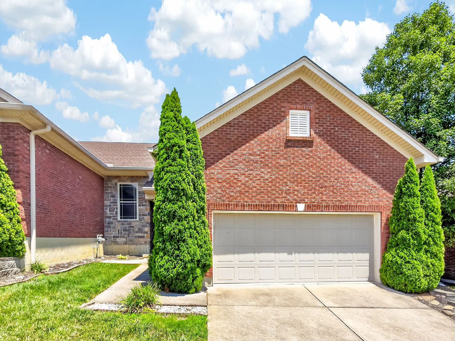 3 bed, 3035 sqft, $2,750 — Photo 3