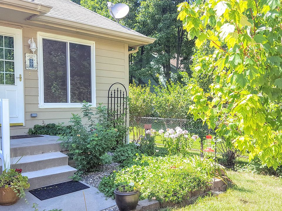 Picturesque Front Entry