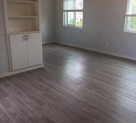2nd image of 4075 Mississippi St APT 5