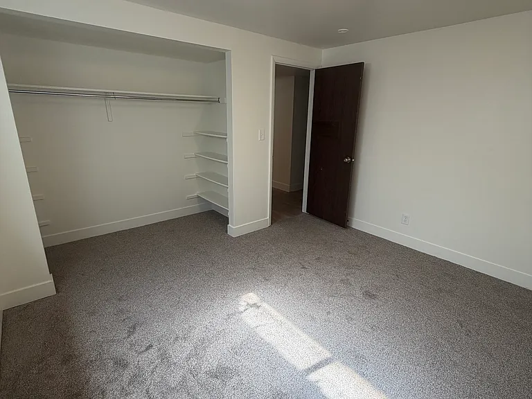 715 N 1060 W — Photo 8